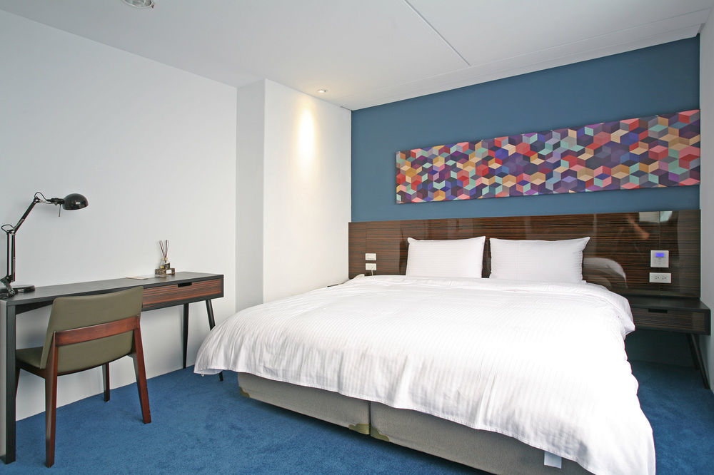 P&F Hotel Тайджун Екстериор снимка