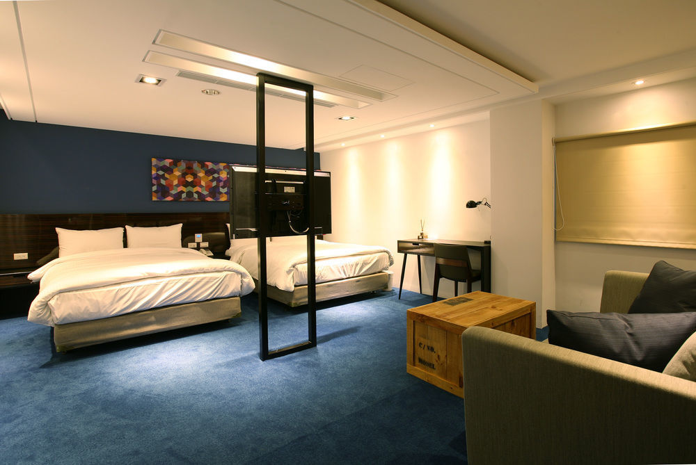 P&F Hotel Тайджун Екстериор снимка
