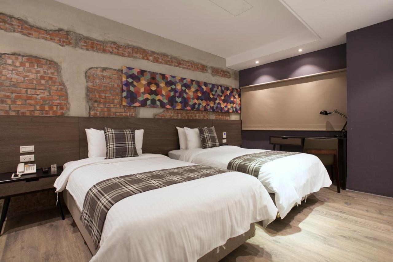P&F Hotel Тайджун Екстериор снимка