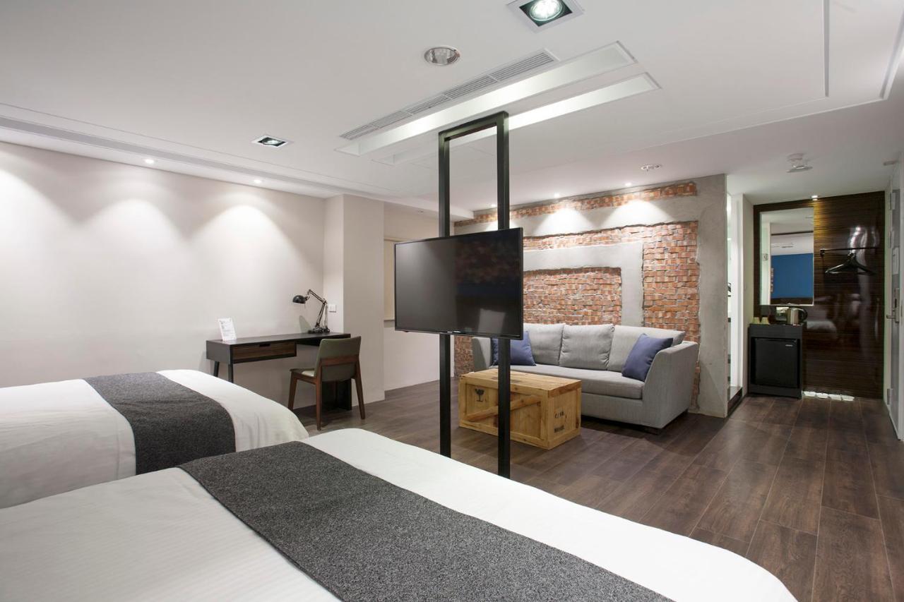 P&F Hotel Тайджун Екстериор снимка